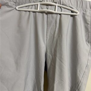 Greg Norman Collection Gray Flat Front Men Shorts